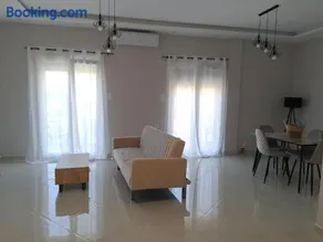 Efi's Apartment - Image 3