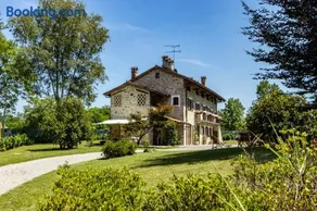Villa Harmonia - Luxury Rooms - Dormelletto - Arona - By Guestaly - Image 1