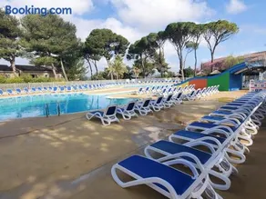Belle petite maison en résidence de vacances - Image 2