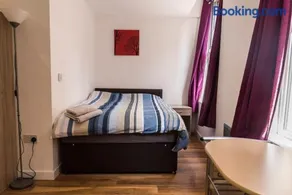 Town Centre Apartments - Image 4