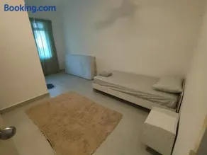 Sierra Hill Homestay - Image 1