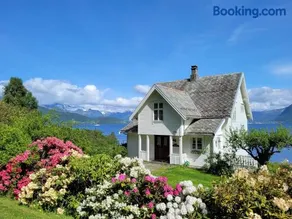 Irenegarden - Fjord view holiday home - Image 2
