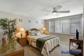 Close To Beach! 3 Bedroom 2 Bath - Image 3