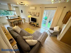 Margate Duplex with Private Terrace Air Conditioning The Duplex Margate - Image 2