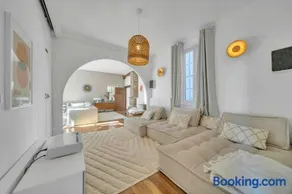 Renovated Family Château In Burgundy Near Beaune - Image 3