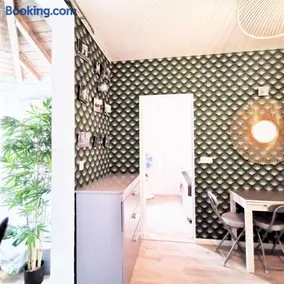 Home in Paris Orsay - Grenelle Romantic Flat - Image 5
