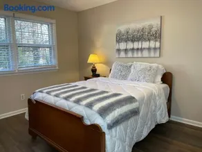 Serene Landing Place near Downtown Cary - Image 4