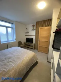 Maison individuelle avec terrasse et parking - Image 2