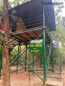 Treehouse at Kamp - Image 3