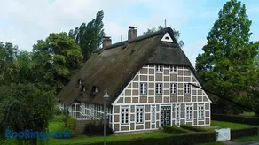 Haus am Fluß - Image 1