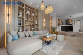 Foneas Bay Villa - Image 4