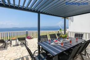 Luxury Villa Navis - Image 1