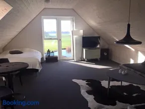 Holmens Guesthouse - Image 5