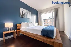 Saphir, Spacious 2-bedroom apartment, City center, Free parking - Image 2