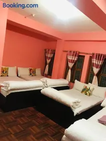 Shristi Hotel & Lodge - Image 2