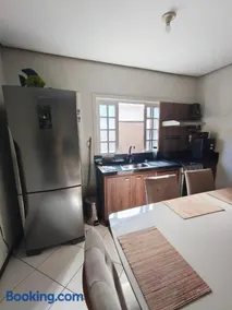 Casa completa em Sao Martinho com garagem e recarga para carro eletrico - Image 4