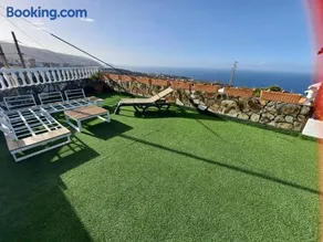 Tenerife apartment 100m2 CASA DE DON QUIJOTE with a terrace of 100m2 with a view of the ocean and Teide volcano and a garden of 600m2 - Image 1