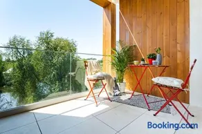 Il Lago - Azur - Cozy Luxurious Smart Home by the Lake - Image 2