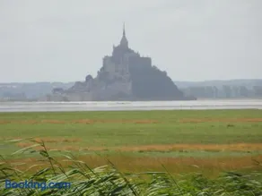 Les Hirondelles de la Baie - Image 1