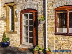 Ashby Cottage - Image 2