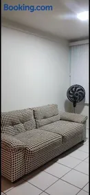 Apto para até 4 pessoas,com Wi-Fi,ótima localização, área de lazer com conveniência e piscina para criança - Image 2