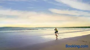 Blissful Oceanfront Cottage in Port Mouton - Image 3