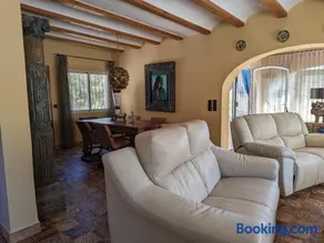 Benissa Villa with Pool - Image 2