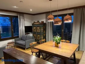 "Haus im Grünen" Ferienhaus mit Sauna direkt am Ossiacher See und an der Gerlitzen Alpe - Image 1