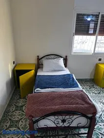 Tabriquet urban shared room - Image 4