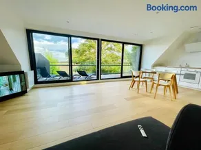 La Maison Rouge - Image 3