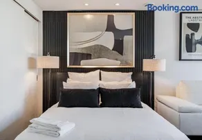 Westview Luxury Suites - Image 3