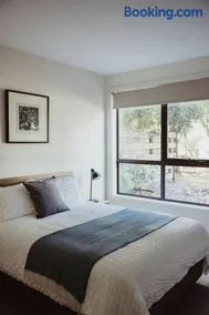 Bundaleera Vineyard and Farm Stay - Image 3