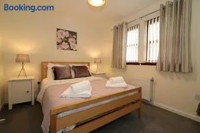 Signature - Douglas View Blantyre - Image 4