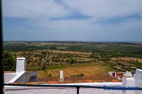 Dom Nuno by Horta da Moura - Image 3