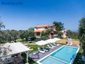 Fokas Luxury Villa - Image 3