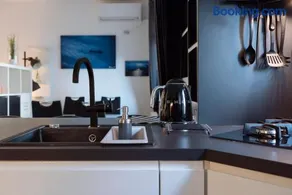 Luxury Flat 8 near Metro - Image 2