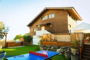 וילת בית העץ Wood House Vila - Image 1