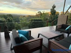 Hilltop Getaway - Image 2