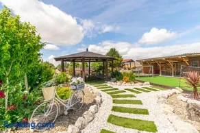 Espectacular casa con piscina próxima a Pamplona - Image 2