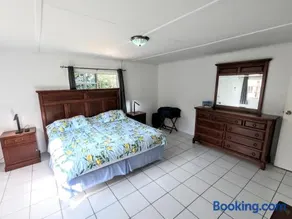 Schöne Ferienwohnung mit Garten - Image 2