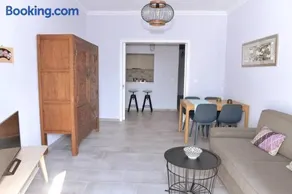 Proteus Elegant apartment in Adamas - Image 3