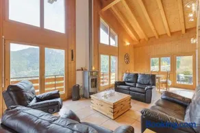 La Taniere - Cozy chalet with incredible views and parking - Image 3