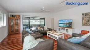 Hamilton House - Lifestyle Yamba - Image 3