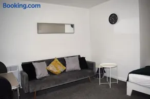 Studio Apartment Fully Equipeed with WiFi and Netflix - Image 5