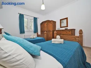 Helios Court Villa - Image 5
