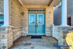 Avid vacation palace in Castlemore , Brampton - Image 3