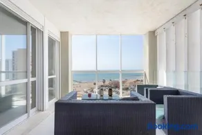 Moderno ático dúplex frente al mar - Image 1
