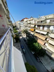Elina's Spacious Apartment in Patras with private parking - Image 2