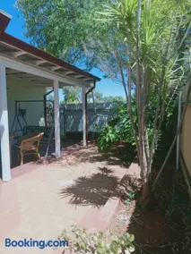 2BR house in West Lamington - Image 2