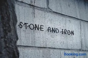 石と鉄-House of STONE and IRON - Image 1